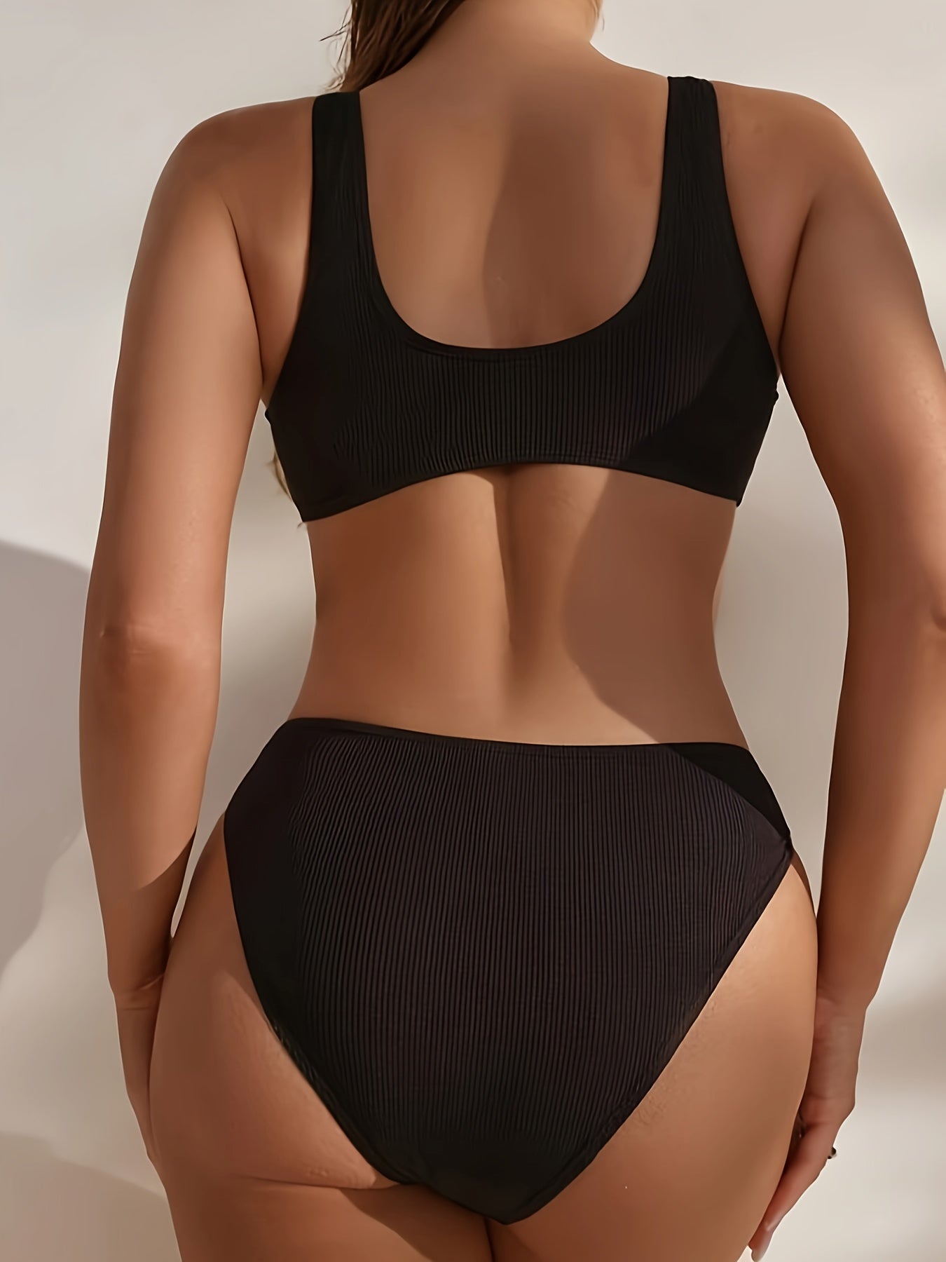 YIYUNQING Women’s Sexy Black One-Piece Swimsuit with Golden Chain Detail - High Stretch Nylon Fabric, Cut-Out Design, Backless Style for Beach & Pool